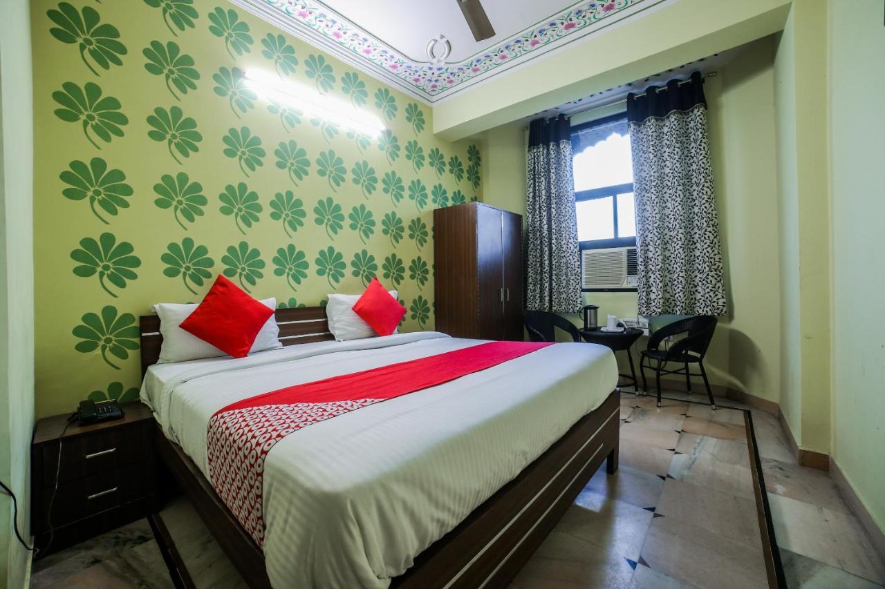 Collection O 36316 Hotel White Palace Jaipur Buitenkant foto