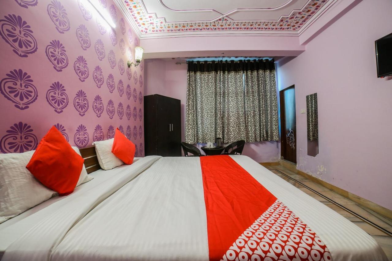Collection O 36316 Hotel White Palace Jaipur Buitenkant foto