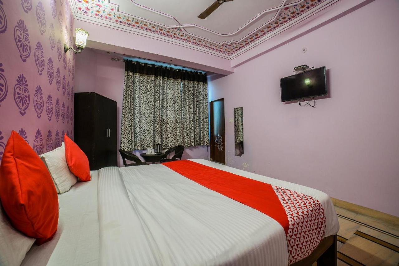 Collection O 36316 Hotel White Palace Jaipur Buitenkant foto