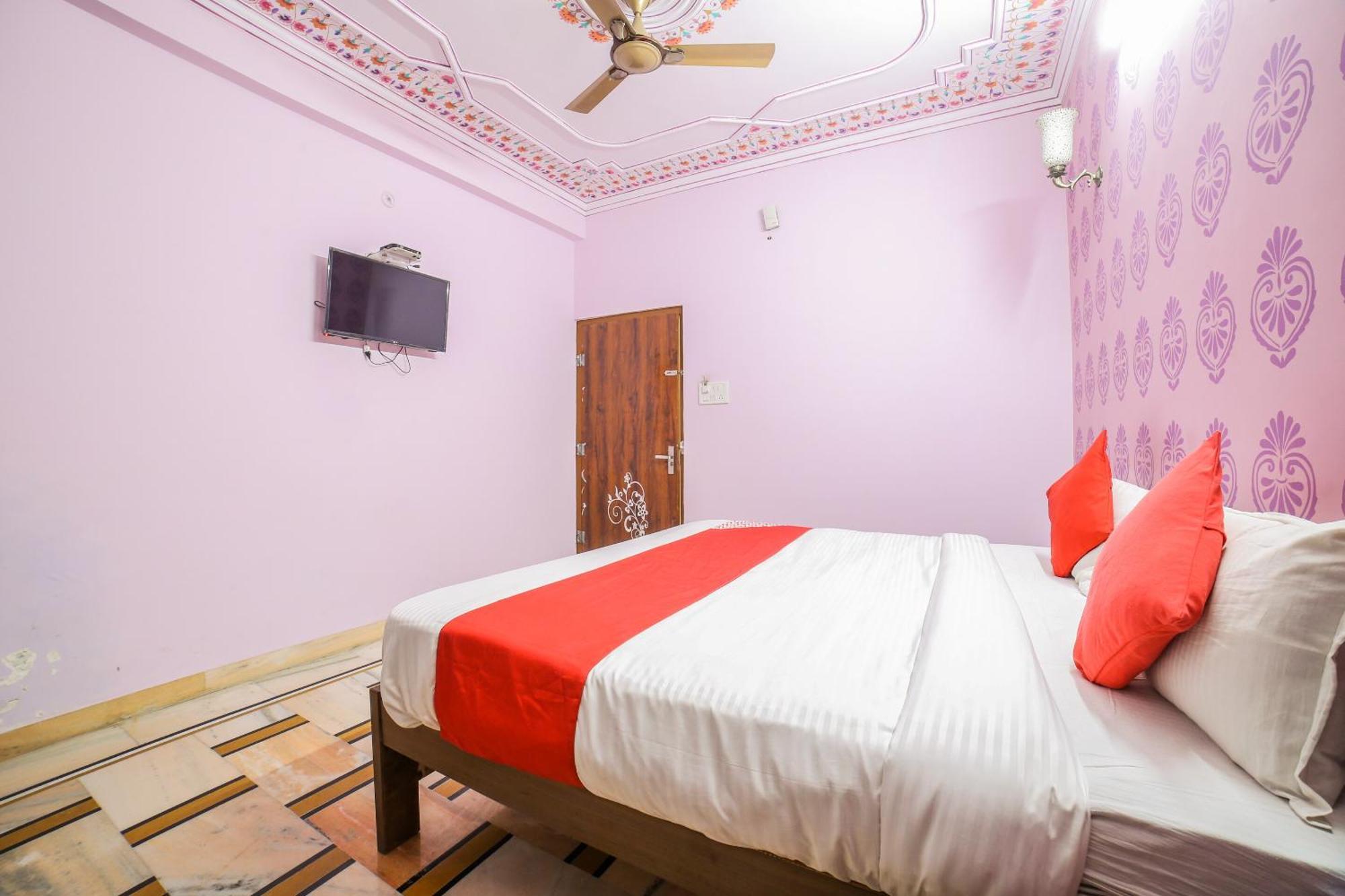 Collection O 36316 Hotel White Palace Jaipur Buitenkant foto