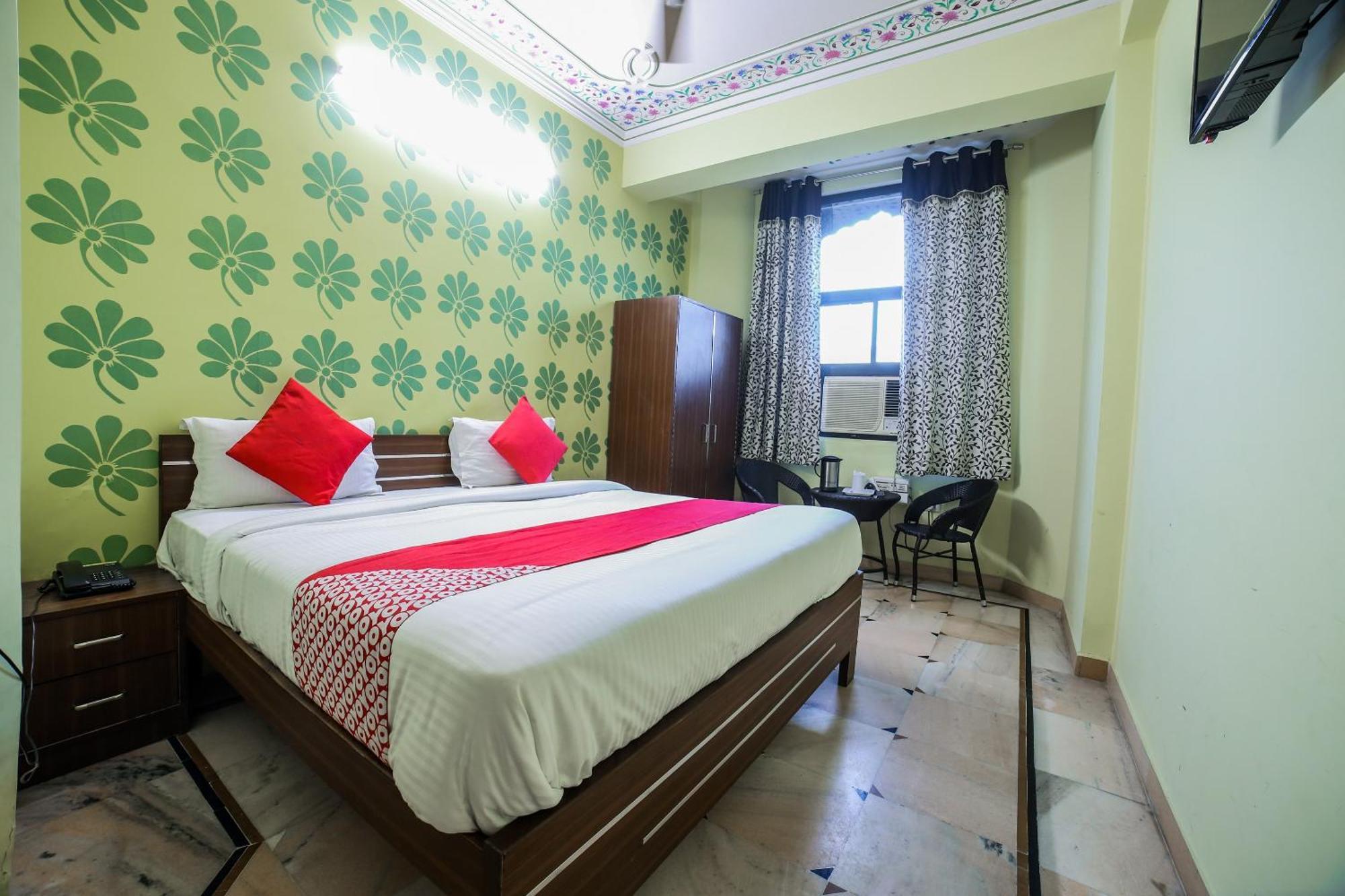 Collection O 36316 Hotel White Palace Jaipur Buitenkant foto